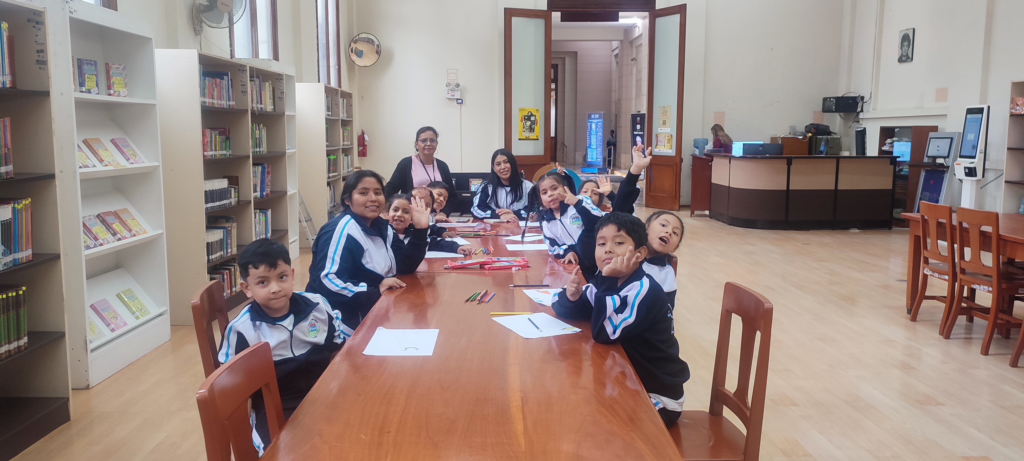 Estudiantes de Cultura Nasca